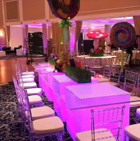 Светильник Куб 43 с питанием от АКБ, RGB Светильник Куб 43 с питанием от АКБ, RGB